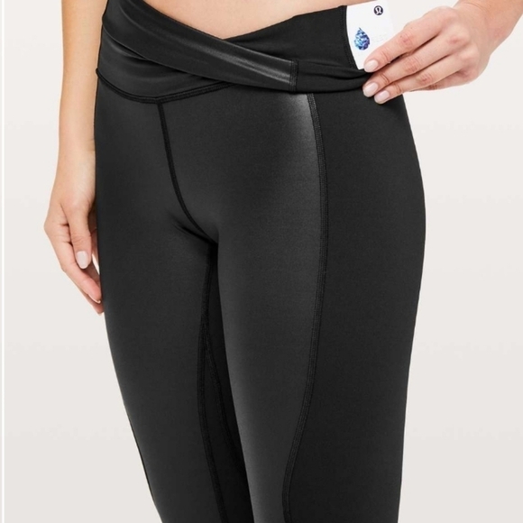Lululemon Wunder Under High-Rise Tight *Shine 28" in Black - Size 6 - Picture 3 of 15